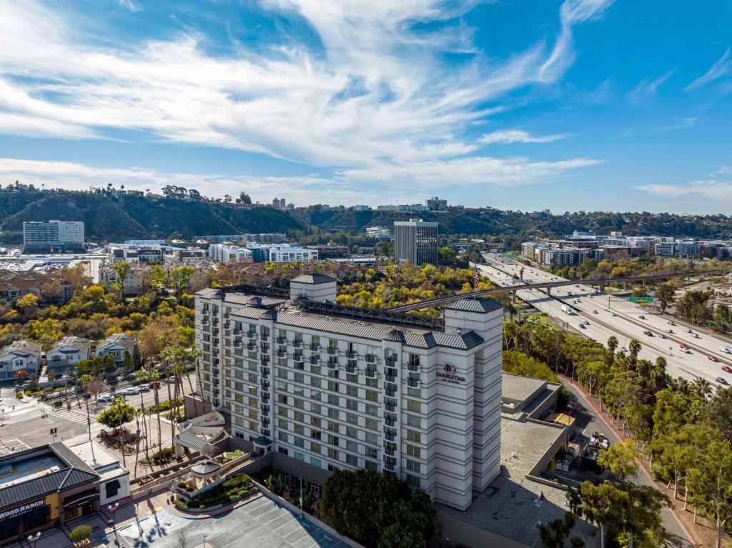 DoubleTree by Hilton Hotel San Diego - Mission Valley DoubleTree by Hilton Hotel San Diego - Mission Valley